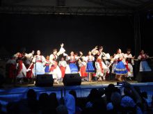 Folklor festivalleri Barselona İspanya'ya katılım